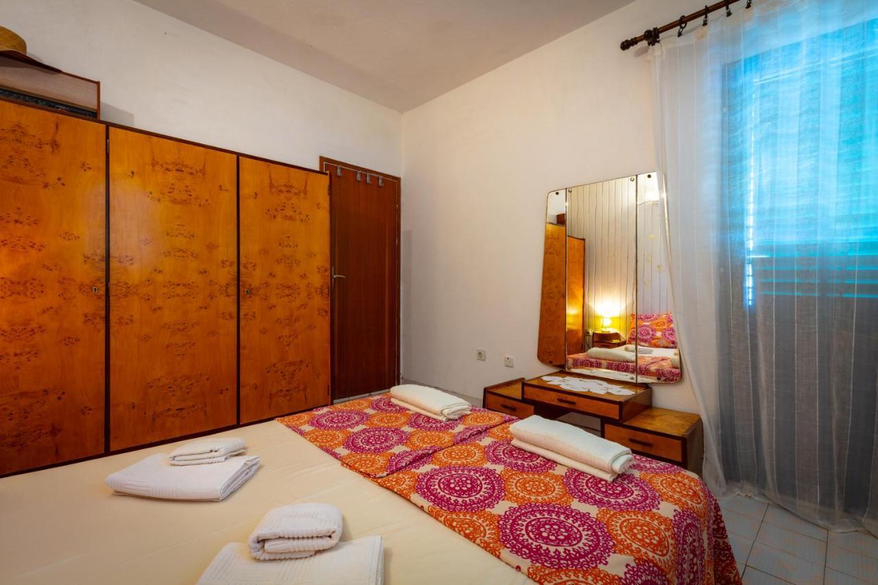 Holiday Home Barbara Trogir Extérieur photo