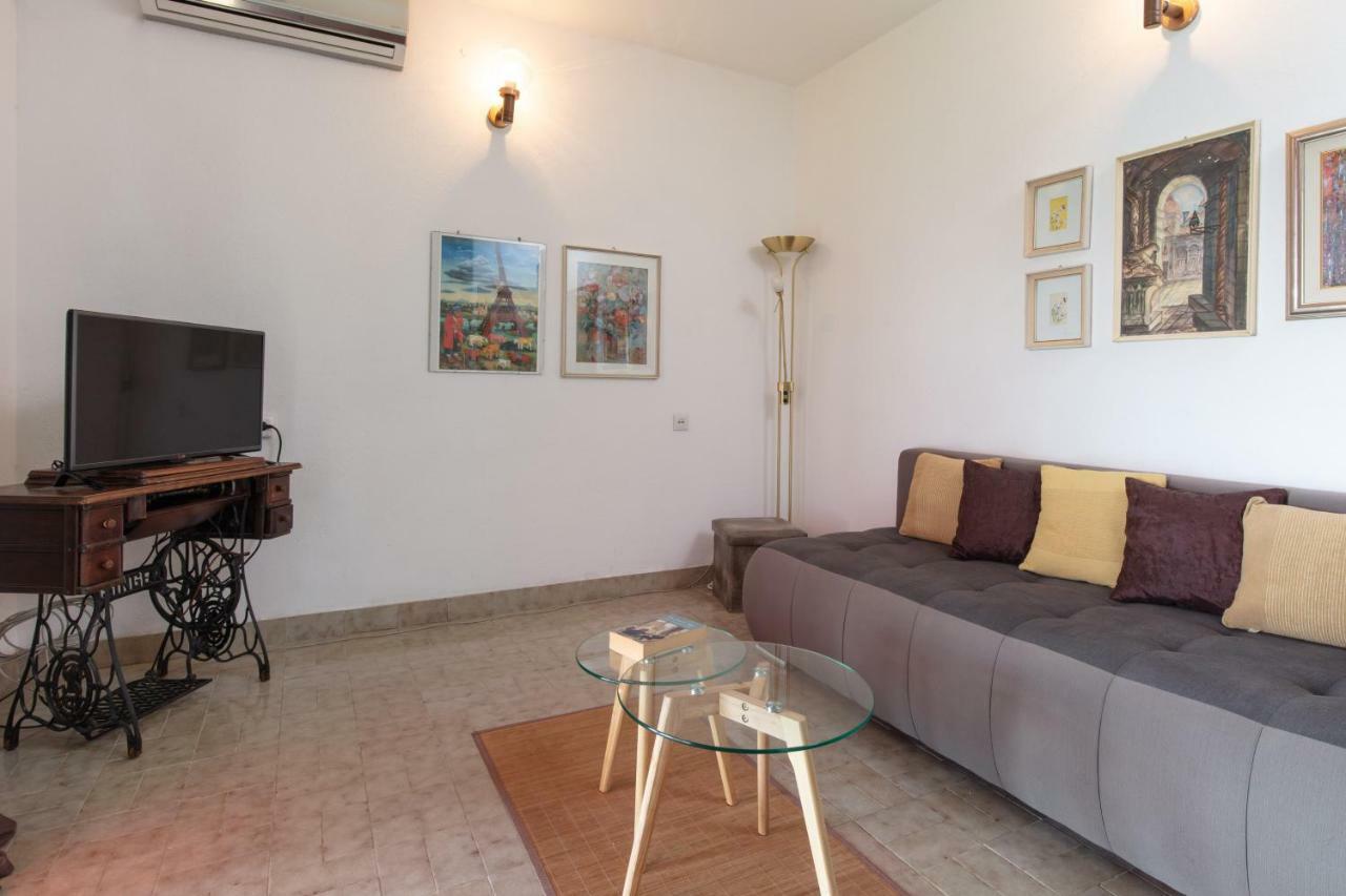 Holiday Home Barbara Trogir Extérieur photo