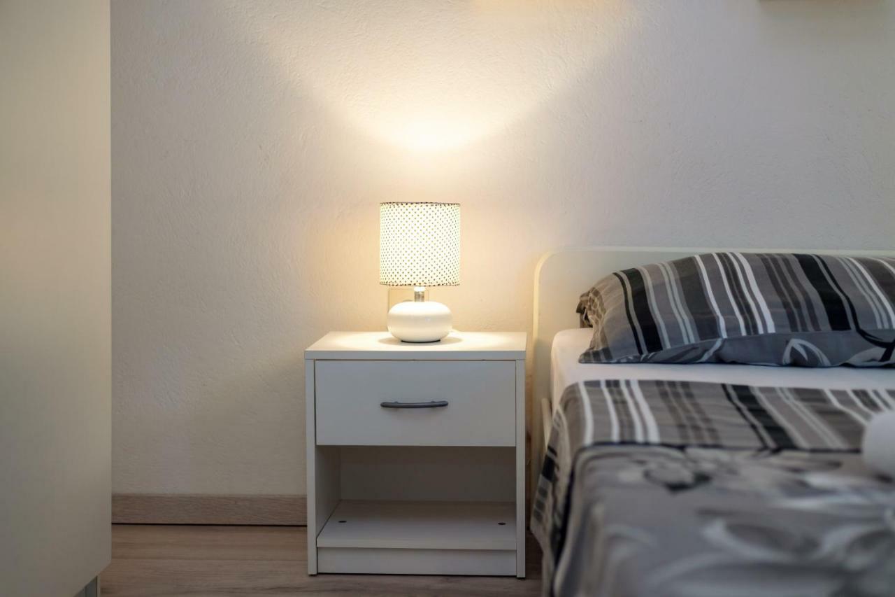 Holiday Home Barbara Trogir Extérieur photo
